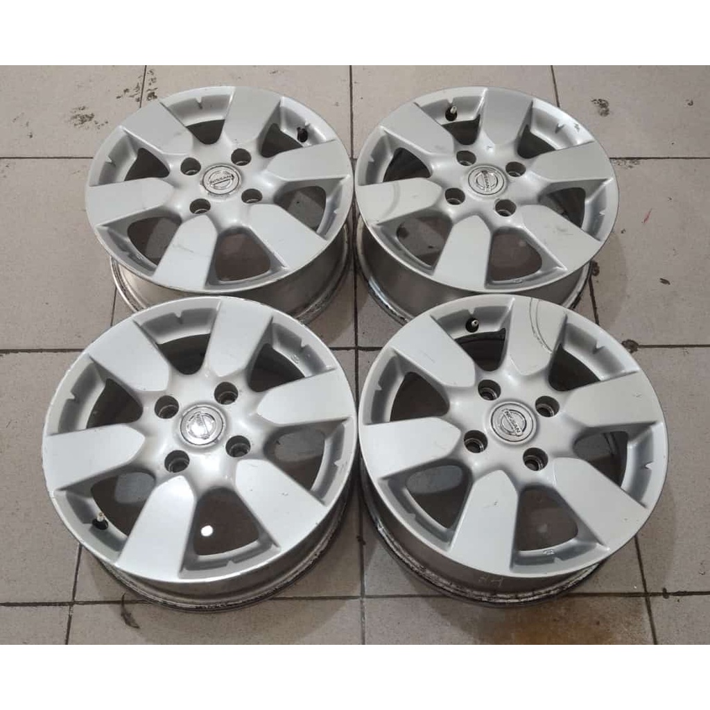 Velg Mobil Bekas Ori Copotan Oem LIVINA Ring 15 Hole 4X114,3 ET45 Lebar 5.5 SILVER Untuk Mobil Avanz
