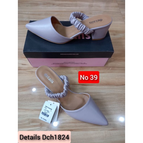 Sepatu Hak Wanita Details