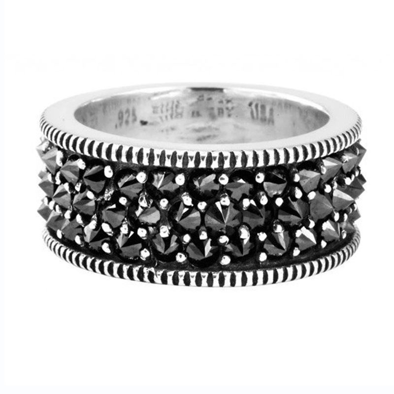 Cincin Berlian Zircon Hitam Bahan Stainless Gaya Vintage Untuk Unisex
