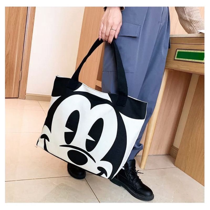 Tas Totebag Disney, Tas Totebag Donal, Tas Totebag Donald, Tas Wanita, Tas Souvenir, Tas Sovenir, Tas Totbag, Tas Undangan, Tas Minie Mouse, Tas  Miki Mouse, Tas Murah, Tas Viral, Tas Kekinian, Tas Anak, Tas Kekinian, Tas Sleting, Tas Disney