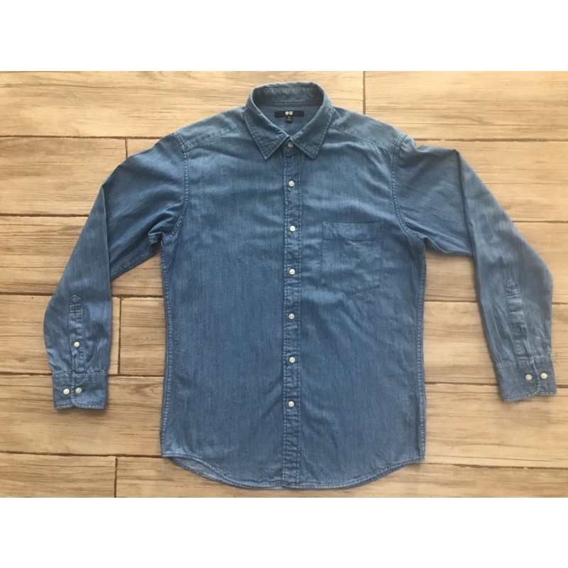 Kemeja pria kemeja denim kemeja uniqlo second brand