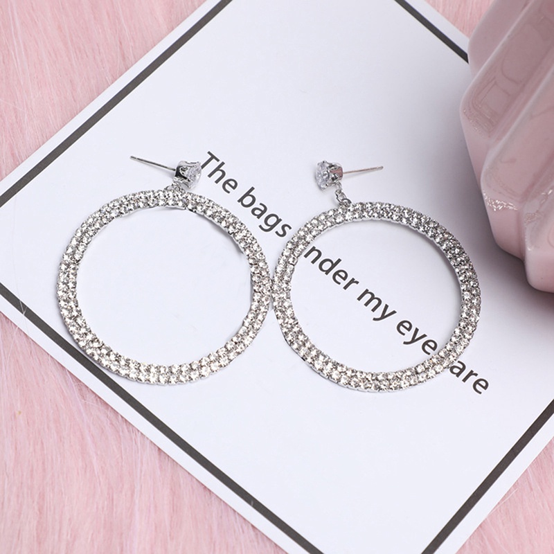 Anting Bulat Besar Bahan Alloy Gaya Vintage Untuk Wanita