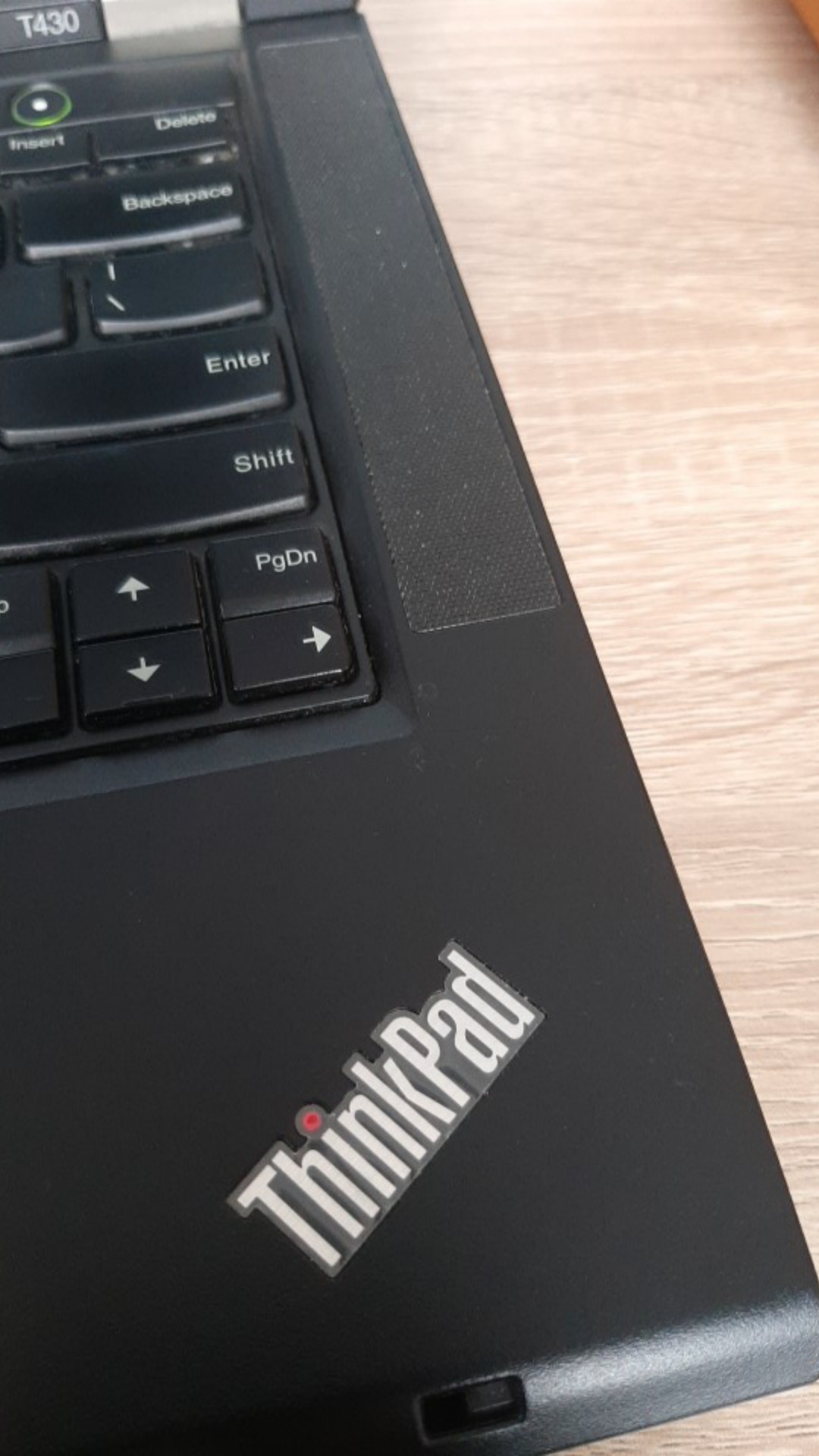 Hanger Kayu Palang Jepit Besi Isi 6 Pcs / Gantungan Baju Palang Jepit