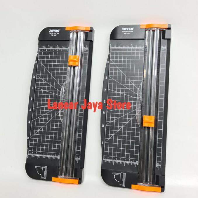 

Hemat Paper Cutter A4 Joyko Pc1637 16X37 Cm Pemotong Kertas Dorong Tarik A4 Hemat