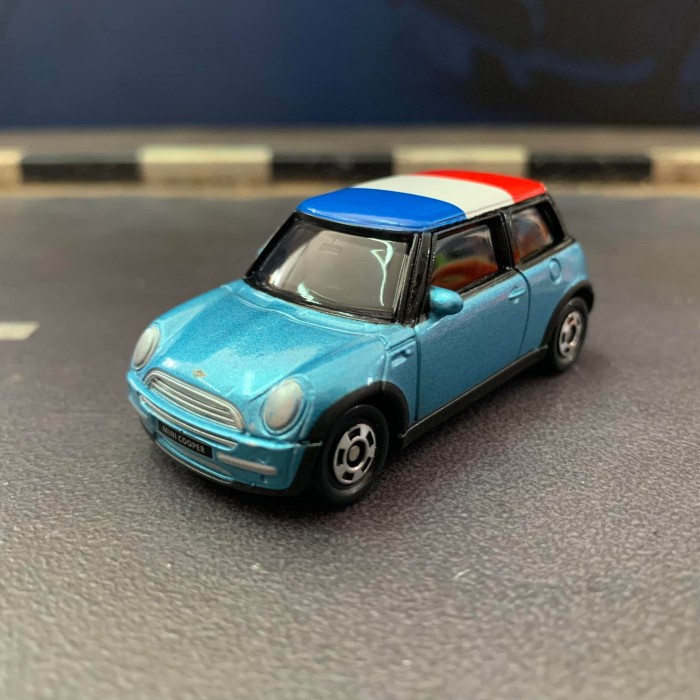 Tomica Mini Cooper Selection - France - Base Besi - Made in China