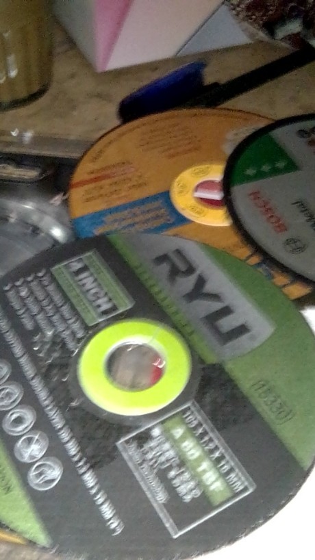 Mata Potong Keramik/ Mata Gerinda Potong/ Cutting Wheel 4 Dsk Dry