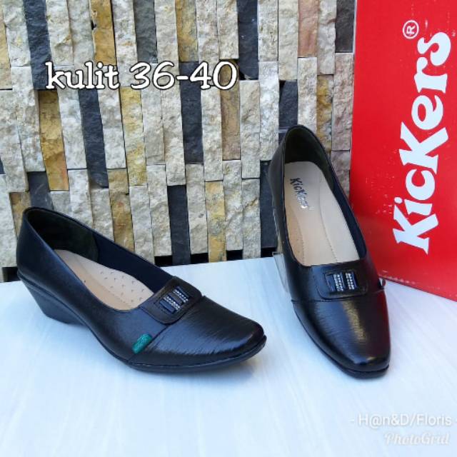 pantofel kickers wanita