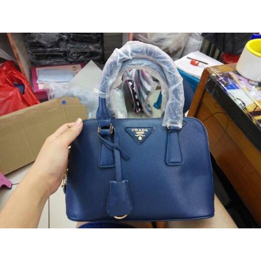 TAS PRADA ALMA TAIGA 25CM