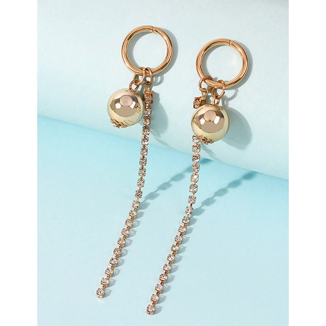 LRC Anting TudukFashion Golden Alloy Diamond Earrings P94858