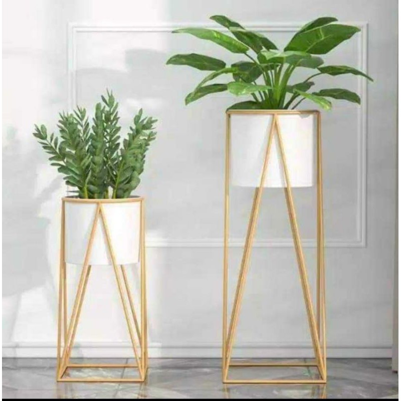 STANDING POT BESI Vas Bunga Hiasan Dekorasi Rumah> Pot Bunga Besi > Pot Tanaman