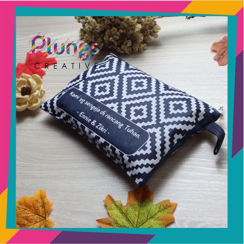

Souvenir Pouch Murah Spunbond Custom Standing Promo Murah Anti Mainstream Shabby Vintage Handmade