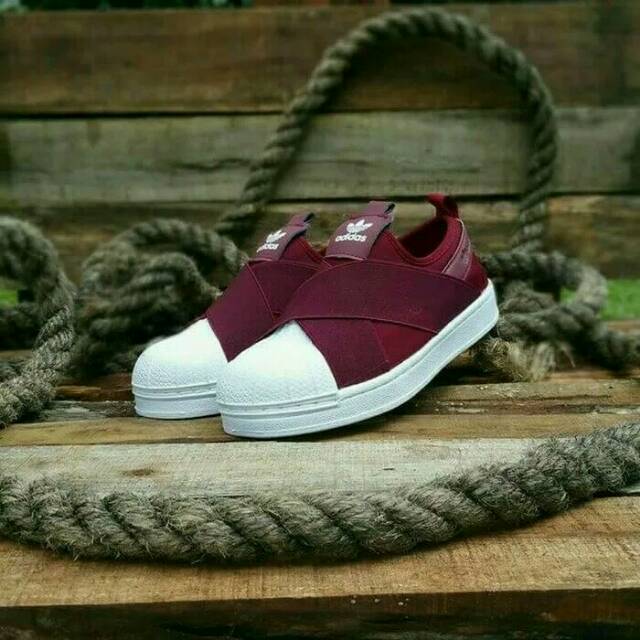 SEPATU SLIP ON PUMA MAROON