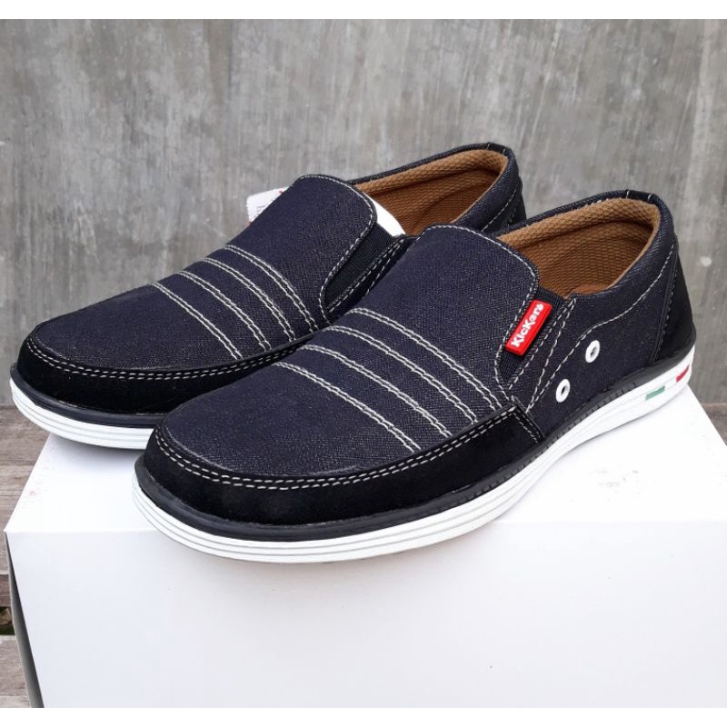 Sepatu Santai Casual Pria Sepatu Slip On Terbaru