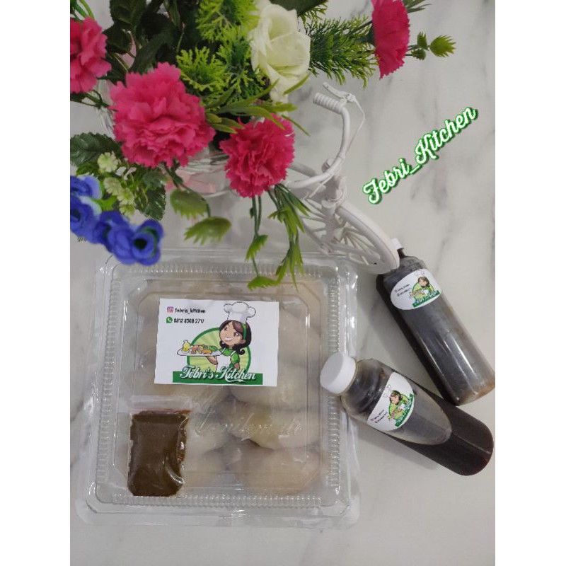 

Pempek Kapal Selam