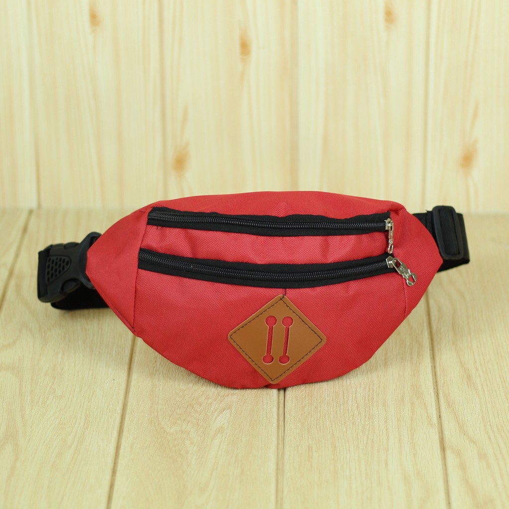 Simple Waist Bag Pria Wanita Warna Merah Trendy Sling Bag Casual Keren Bahan Tebal Kuat Berkualitas