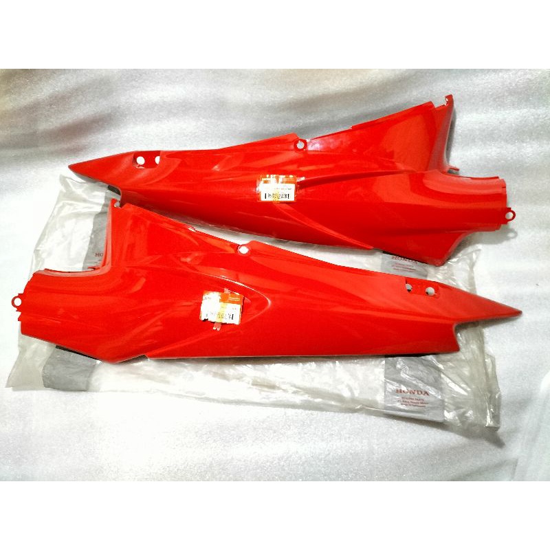 COVER BODY KEMPOLAN HONDA KARISMA 125D ORIGINAL MERAH