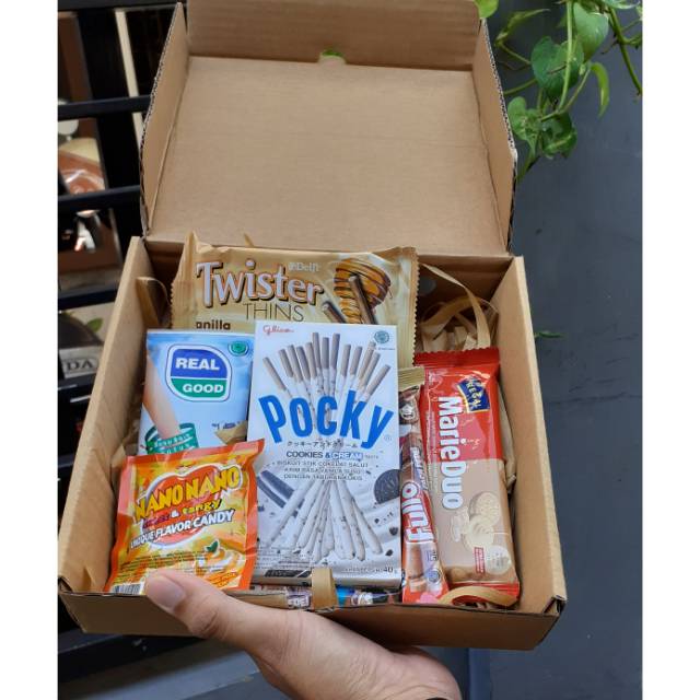 

Snackbox/ kado wisuda/ kado ulangtahun