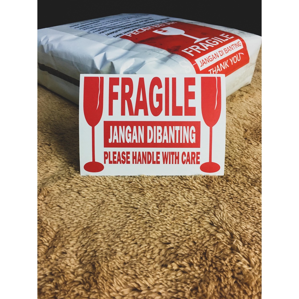 Stiker Fragile 100pc berbagai VARIAN. READYSTOCK 9x6cm