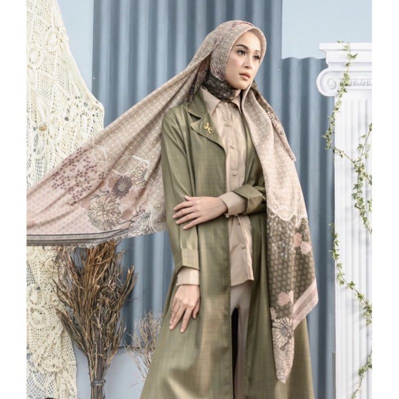 Button scarf by Wearing Klamby