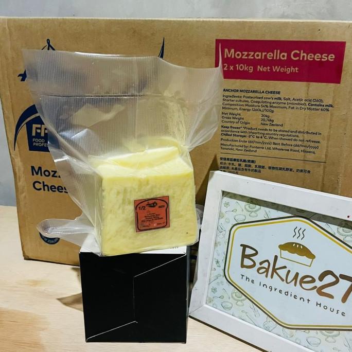 

(BISA COD) MOZZARELLA ANCHOR BLOCK REPACK 500gr TERMURAH Kode 520