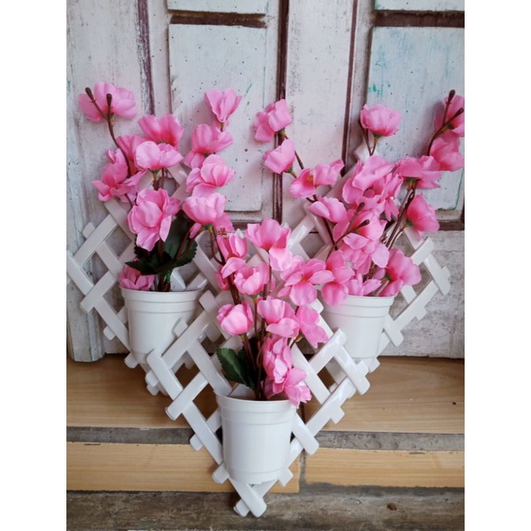 BUNGA DINDING TEMPEL HIAS SINTETIS ARTIFICIAL PLASTIK MURAH DENGAN VAS 8CM -POT PLASTIK PUTIH -WAJIK