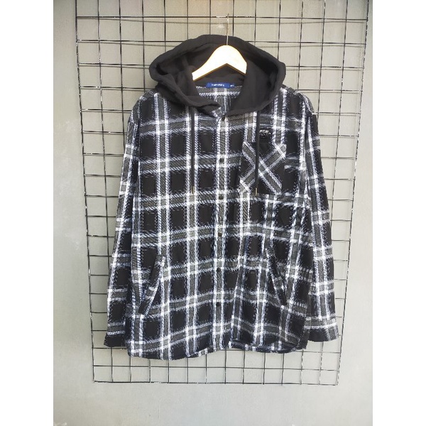 Kemeja Flannel Hoodie Veterano