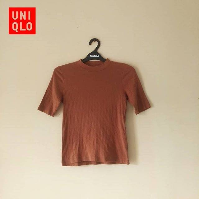 Kaos knit uniqlo second