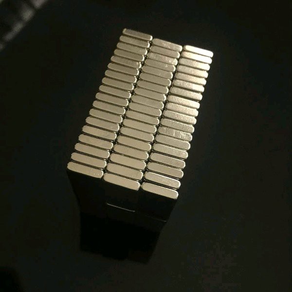 Magnet Neodymium kotak Ukuran 20 x 10 x 2.5mm