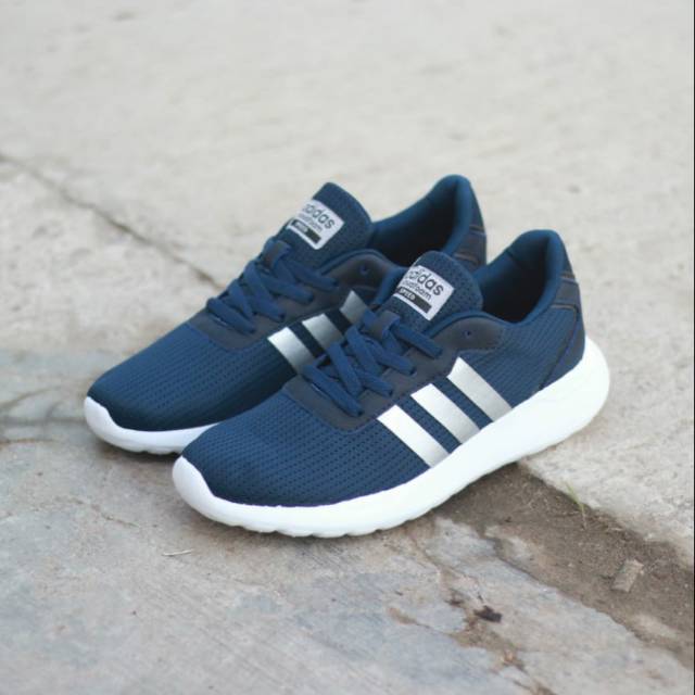 sepatu adidas cloudfoam original
