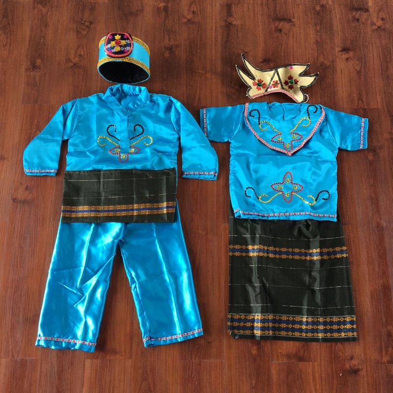baju adat anak sepasang putra dan putri