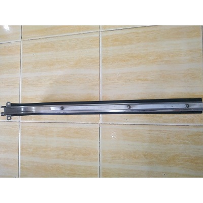 Rel sliding pintu belakang Daihatsu Espass