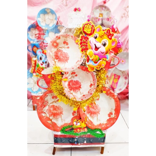 

parcel Imlek Medan CNY hampers piring exclusive keramik porslen