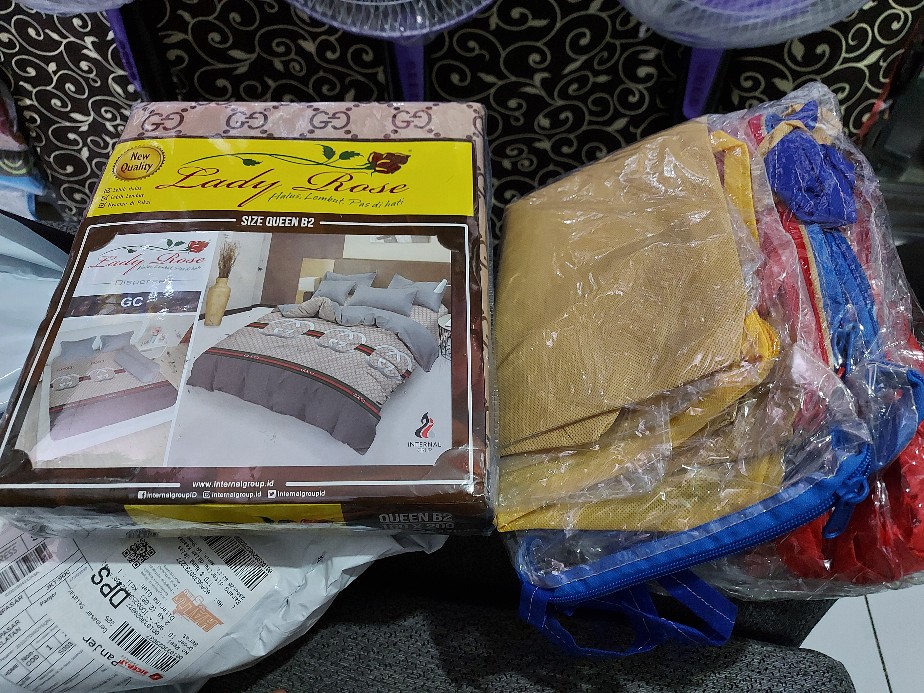 Sprei Lady Rose Disperse Queen 160 X 200cm