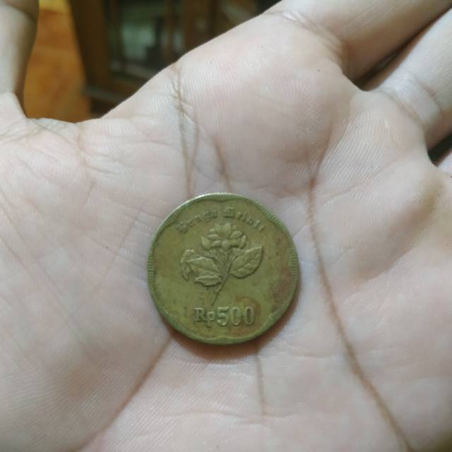 2 keping Uang 500 rupiah Melati