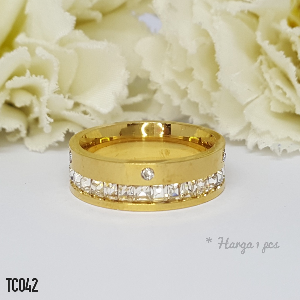 PGX Cincin Titanium Couple Emas Tunangan Aksesoris Fashion Perhiasan Anti Karat - TC042