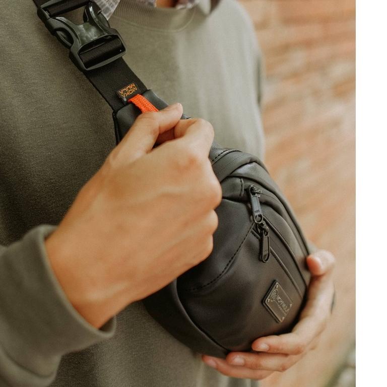 Terbagus.. Waistbag Pria Tas Pinggang Kulit Synthetic Premium - Snapper Mokamula