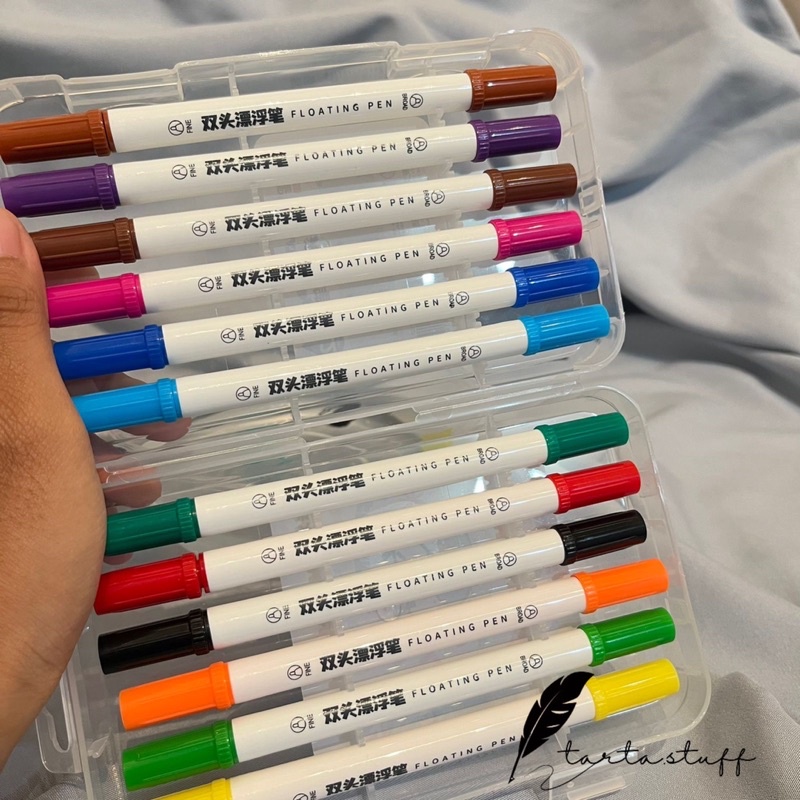 

FLOATING PEN BOX SET 12 WARNA 668