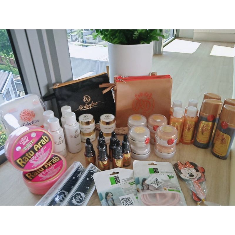 Rinna Diazella Skincare RDE GLOW/RD GOLD ORIGINAL RESMI AGEN PUSAT