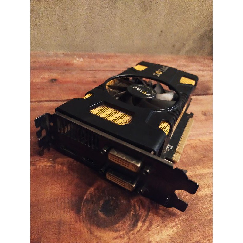 ZOTAC GTX 550 Ti 192bit 1gb