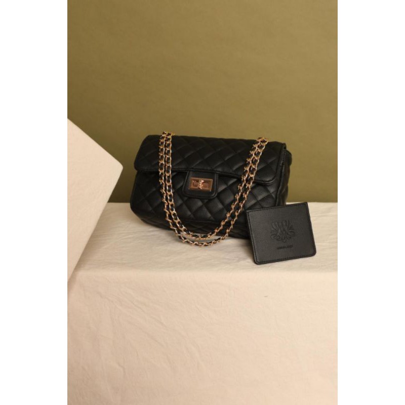 Boston Classic Black by Local.id