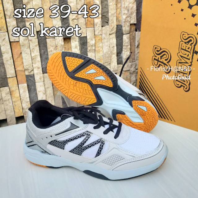 Js james sepatu sporty pria