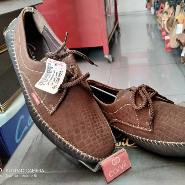 Sepatu Carvil