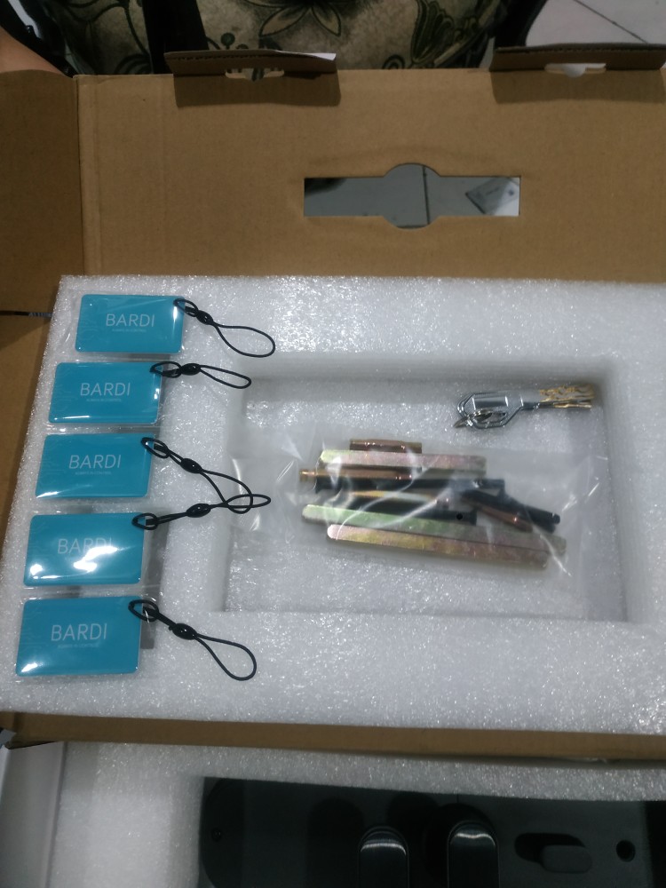 Bardi Smart Home Door Lock Handle Rfid-fingerprint Waterproof