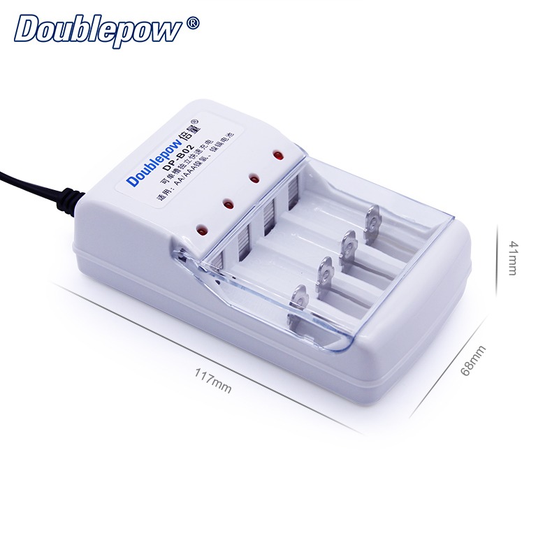 DOUBLEPOW Charger Baterai 4 Slots for AA/AAA Ni-MH Ni-CD