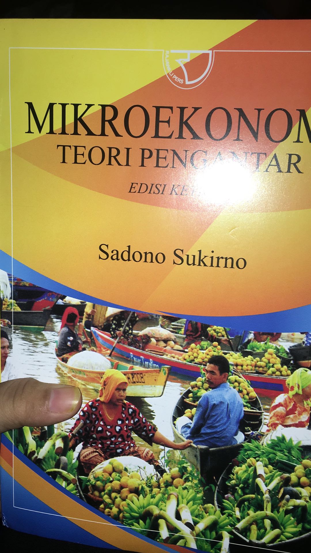 Buku Mikro Ekonomi Teori Pengantar Edisi Ketiga By Sadono Sukirno Shopee Indonesia