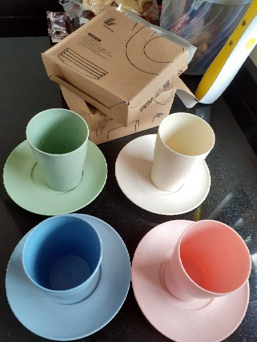 Tg131/set Piring Isi 4pcs/piring Makan Warna Warni/bahan Serat Gandum/tatakan Piring Kue