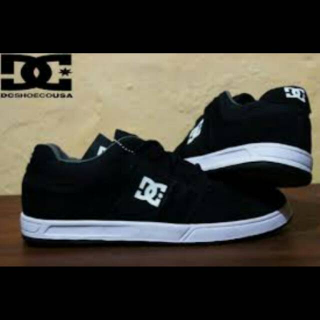 sepatu skate dc