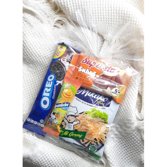 

Paket snack ulang tahun anak / souvenir ulang tahun anak