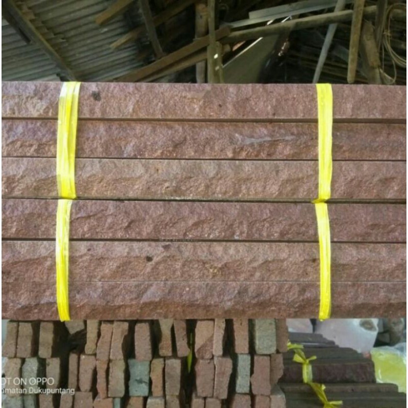 Batu Alam susun sirih merah ( andesit cupang)