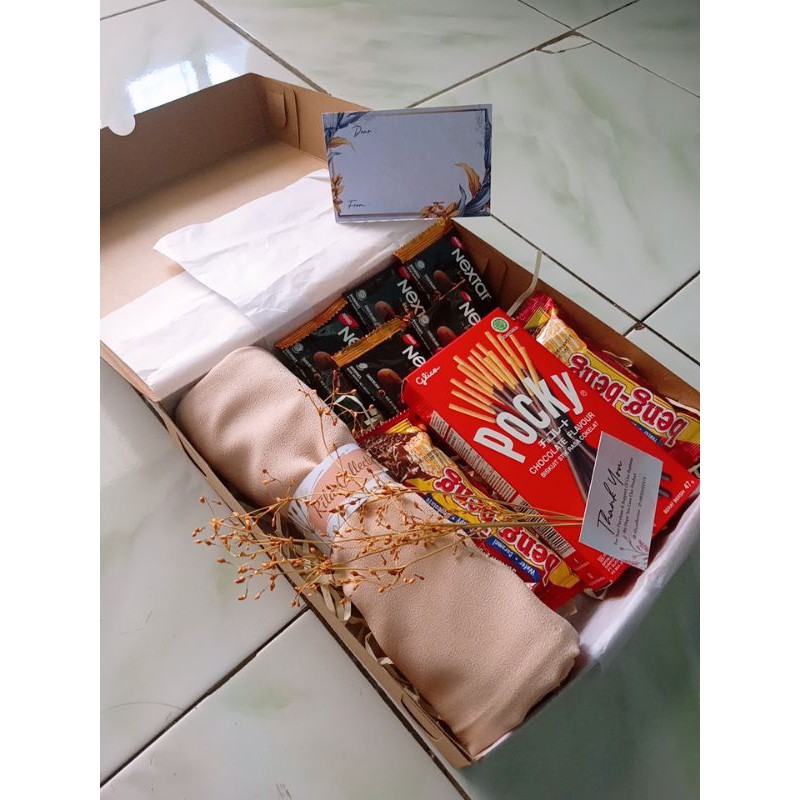 

HAMPERS KADO GIFT BOX